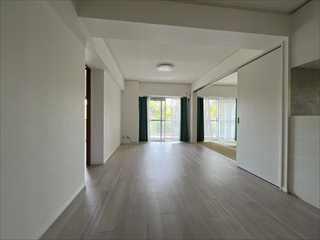 リビングダイニング