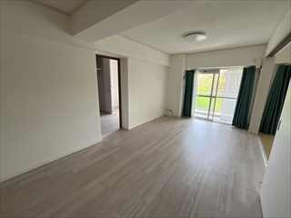 リビングダイニング