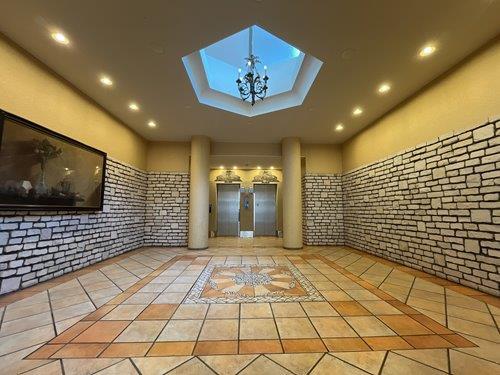 1階エレベーターホール