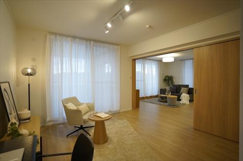 洋室（約8.6帖）