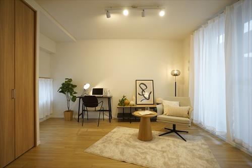 洋室（約8.6帖）