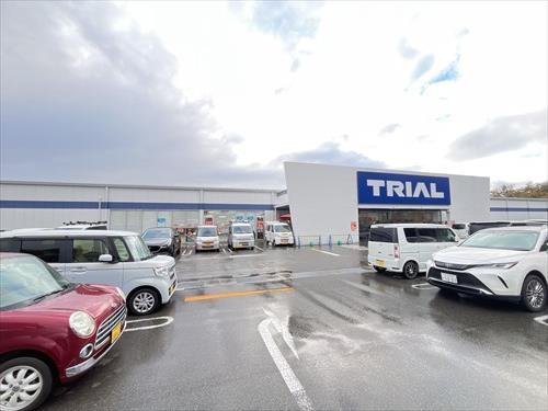 スーパーセンタートライアル箕面森町店