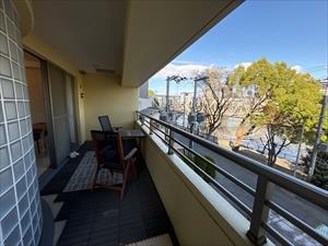 北東側バルコニー