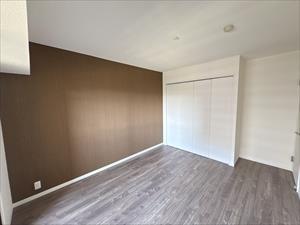 洋室(6.9帖)