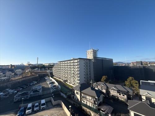 ルーフバルコニーからの眺望（北西側）