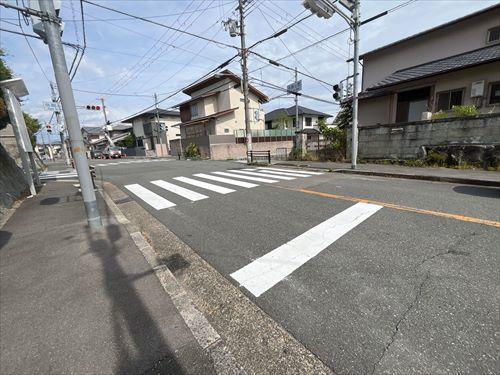 南側前面道路 南側前面道路