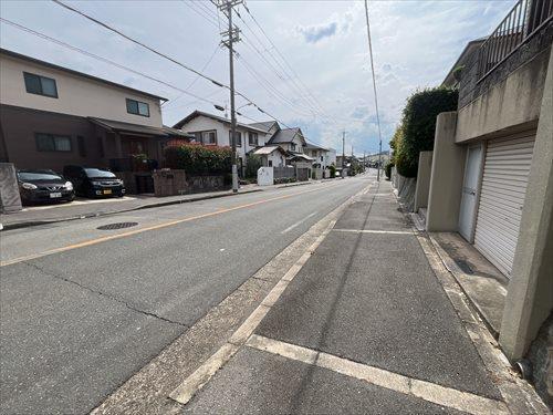 南側前面道路 南側前面道路