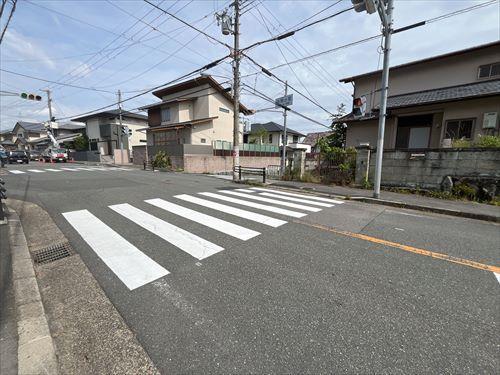 南側前面道路 南側前面道路