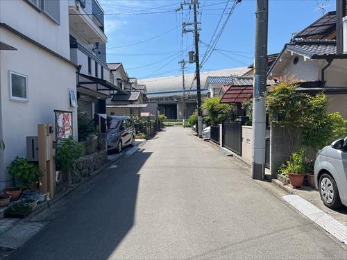 南側前面道路