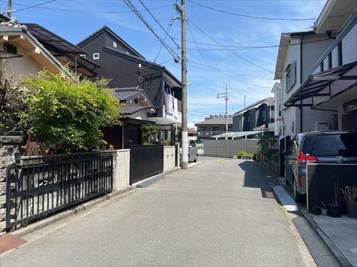 南側前面道路