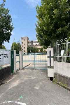 西宮市立鳴尾北小学校まで760ｍ