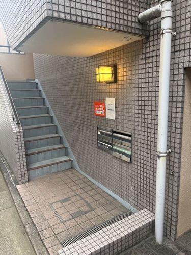 賃貸部分エントランス(2025年8月撮影