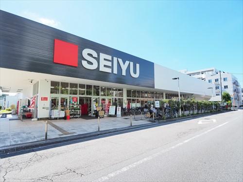 西友高野台店 550m