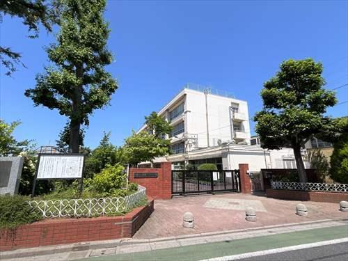 練馬区立大泉学園緑小学校 860ｍ