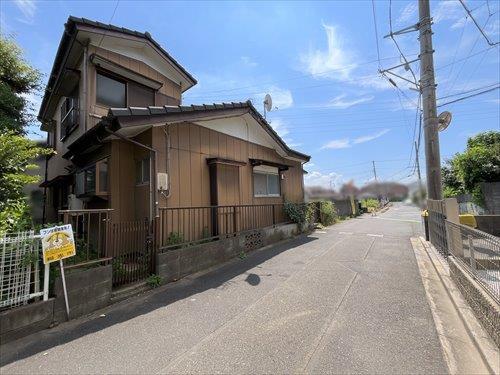 前面道路を含む現地（左手）