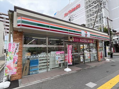 セブンイイレブン草加高砂2丁目店190ｍ