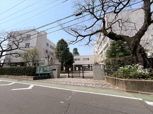 練馬区立石神井南中学校 460ｍ