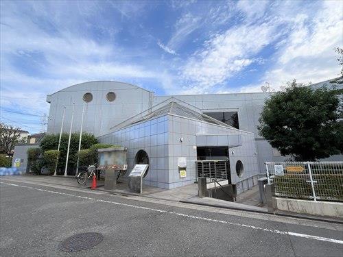 練馬区立南大泉図書館 950ｍ