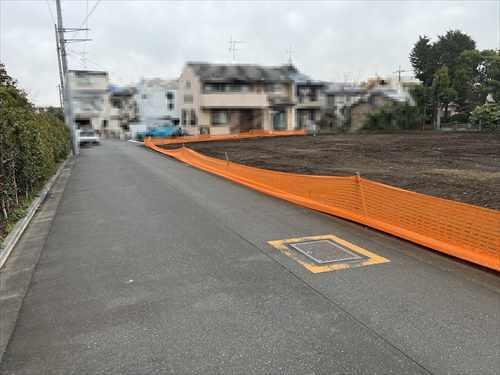 西側道路