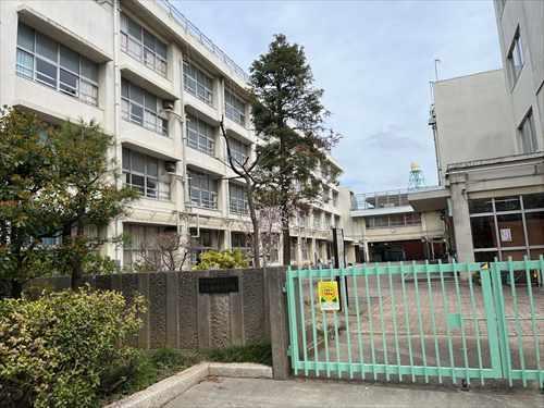 上石神井小学校　660ｍ