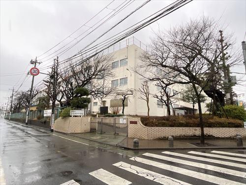 練馬区立上石神井中学校 1190ｍ