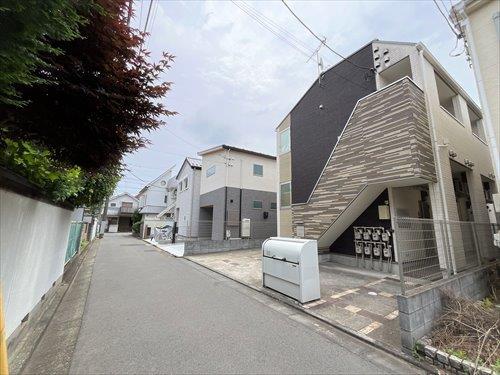 前面道路を含む現地（右手）