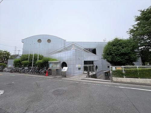 練馬区立南大泉図書館約560ｍ