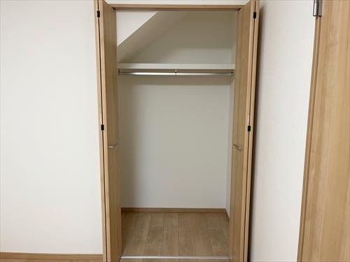 クローゼット（1F 洋室5.65帖）