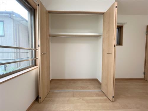 クローゼット（2F 洋室6.7帖）