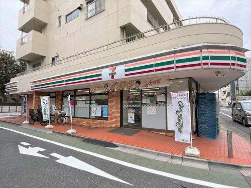 セブンイレブン練馬貫井5丁目店 250ｍ