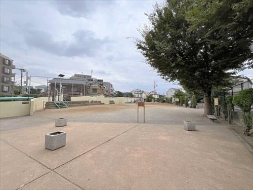 練馬区立ガラクタ公園 350ｍ