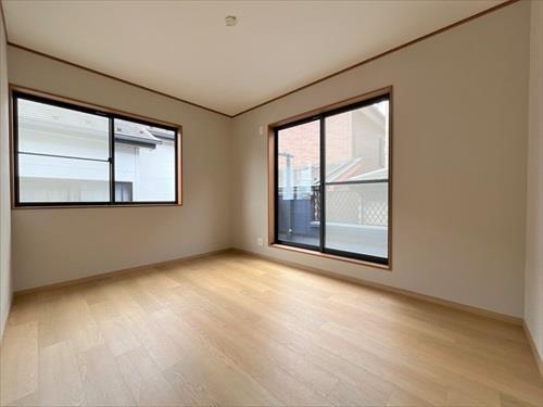 2F 南東側洋室６帖