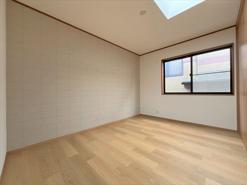 2F 南西側洋室６帖