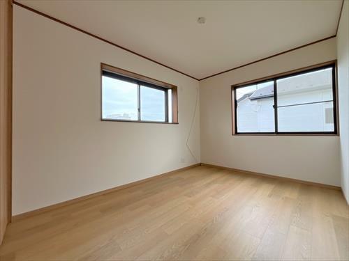 2F 北側洋室６帖