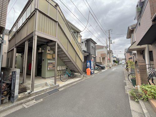 前面道路を含む現地（左手）