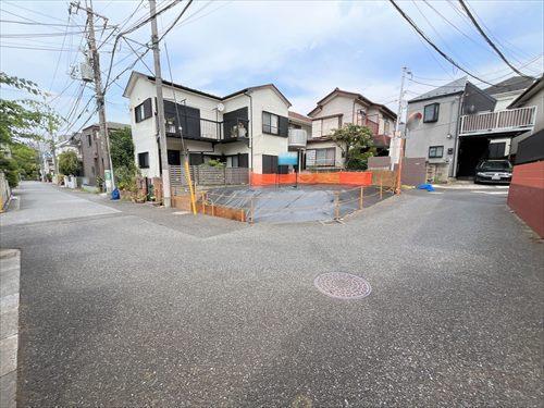 隣接道路を含む現地