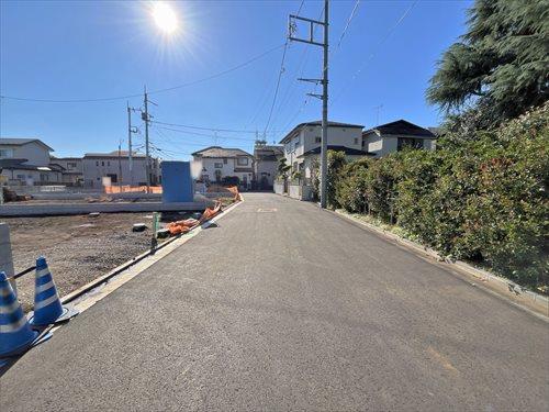 前面道路（物件：左手）