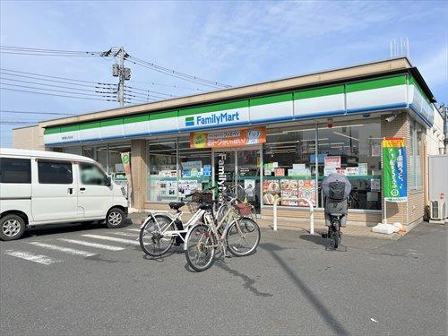 ファミリーマート練馬富士見台店 480ｍ