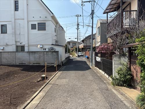 前面道路（2026年3月撮影）