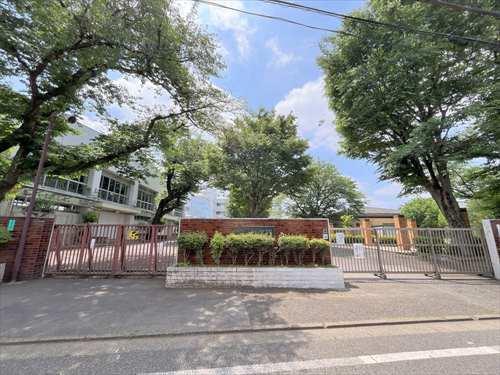 練馬区立南が丘中学校 1150ｍ