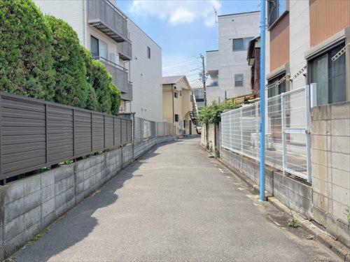 隣接道路（物件：右手）