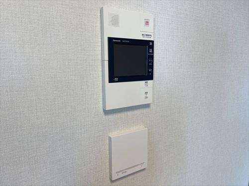 モニター付きインターフォン＆床暖房
