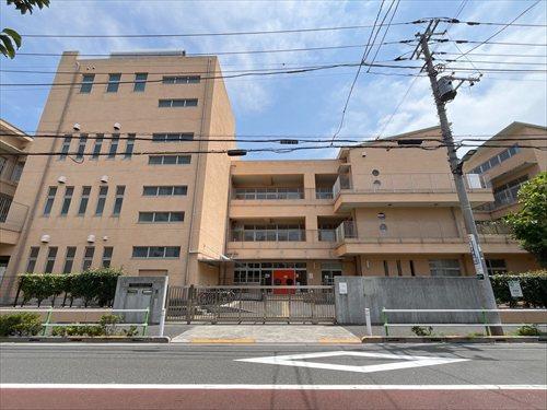 板橋区立大谷口小学校 410ｍ