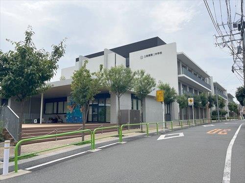板橋区立上板橋第二中学校 790ｍ