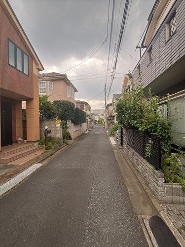 前面道路（2026年8月撮影）