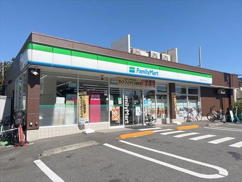 ファミリーマート石神井台六丁目店680ｍ