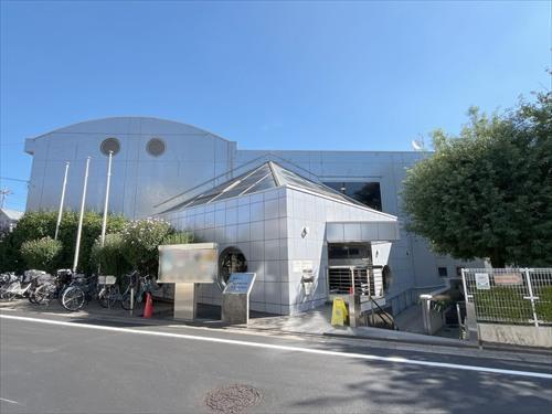 練馬区立南大泉図書館 690ｍ