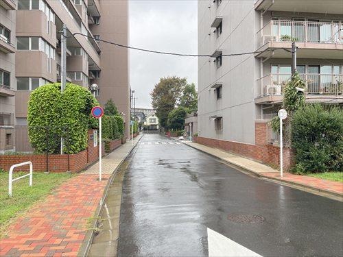 隣接道路（物件：右手）