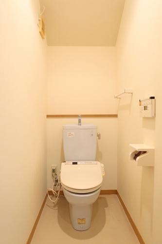 2Fトイレ（温水便座）