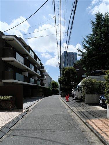 前面道路（撮影 2026.08）